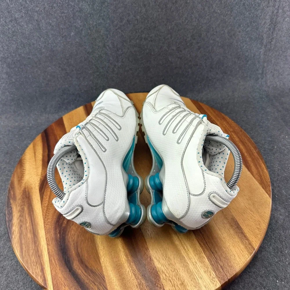 Nike Shox NZ Womens 8 Leather Running Shoes White/Aqua Blue 488312-102